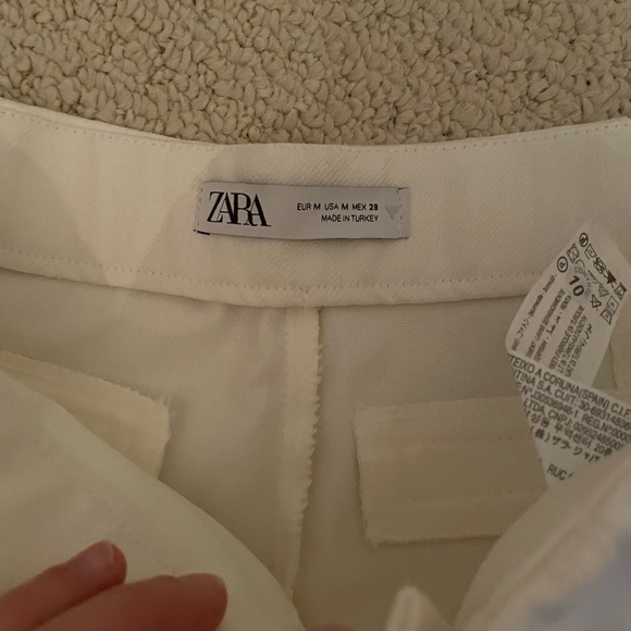 Zara high waist topstitch shorts M ecru worn once - Picture 3 of 3
